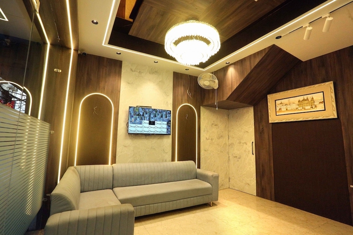 Imagen de los interiores del Hotel HOTEL GC GRAND INN. Foto 14