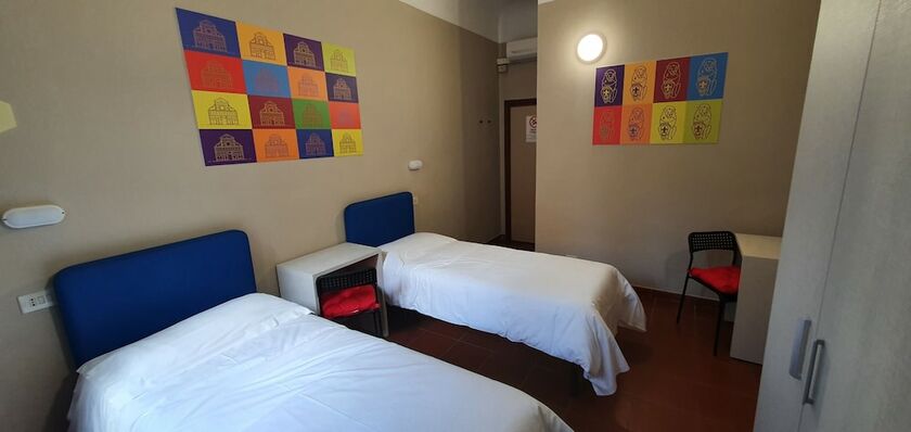 Imagen de la habitación del Hotel HOTEL GENESI. Foto 14