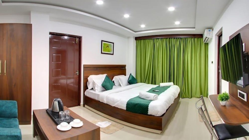 Imagen de los interiores del Hotel HOTEL GK PALACE. Foto 6
