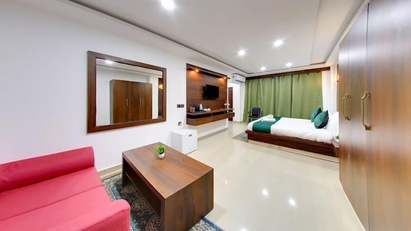 Imagen de los interiores del Hotel HOTEL GK PALACE. Foto 14