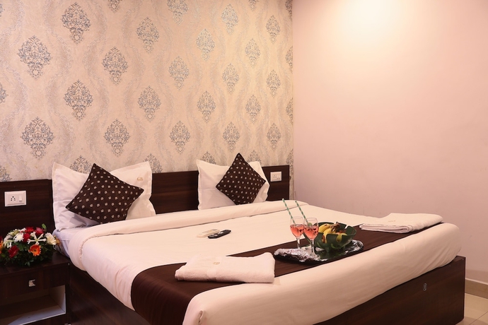 Imagen de la habitación del Hotel HOTEL GOLDEN TREE. Foto 2