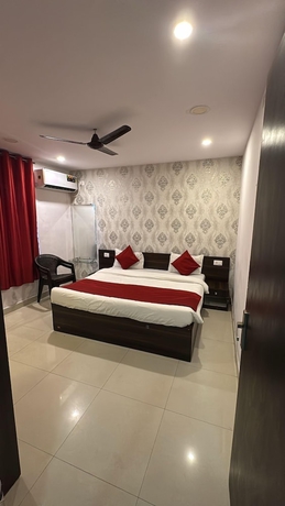 Imagen de la habitación del Hotel HOTEL GOLDEN TREE. Foto 3