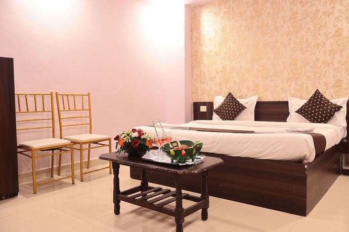 Imagen de la habitación del Hotel HOTEL GOLDEN TREE. Foto 6