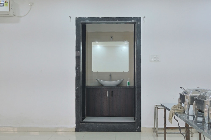 Imagen de los interiores del Hotel HOTEL GOLDEN TREE. Foto 14