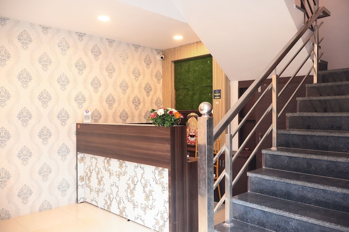 Imagen de los interiores del Hotel HOTEL GOLDEN TREE. Foto 16