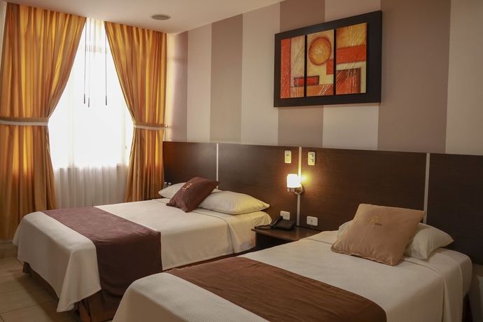 Imagen de la habitación del Hotel HOTEL GOLDEN VISTA. Foto 4