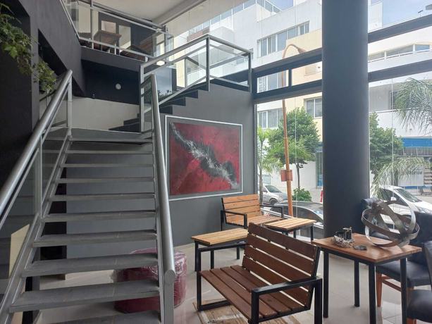 Imagen del bar/restaurante del Hotel HOTEL GOLEN ROSS. Foto 2