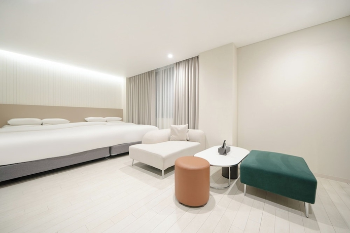 Imagen de la habitación del Hotel HOTEL GRAND PARIS. Foto 2