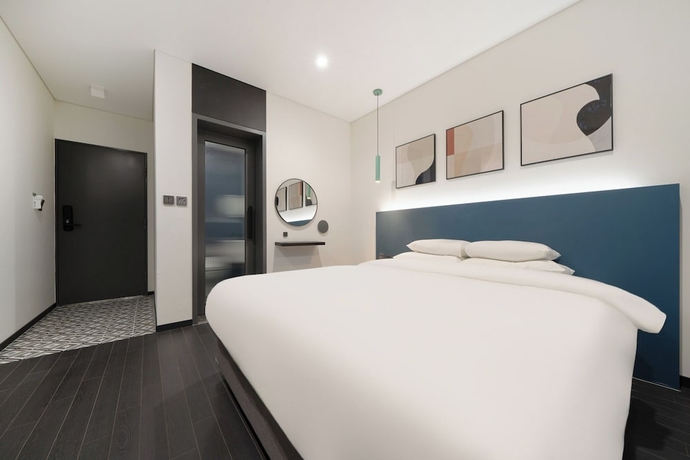 Imagen de la habitación del Hotel HOTEL GRAND PARIS. Foto 11