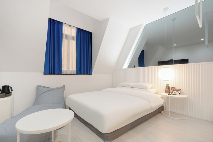 Imagen general del Hotel HOTEL GRAND PARIS. Foto 1