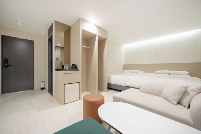 Imagen de la habitación del Hotel HOTEL GRAND PARIS. Foto 13
