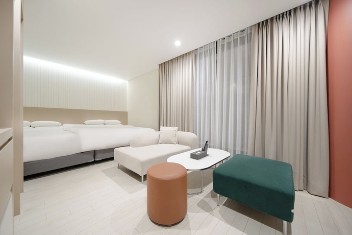 Imagen de la habitación del Hotel HOTEL GRAND PARIS. Foto 15
