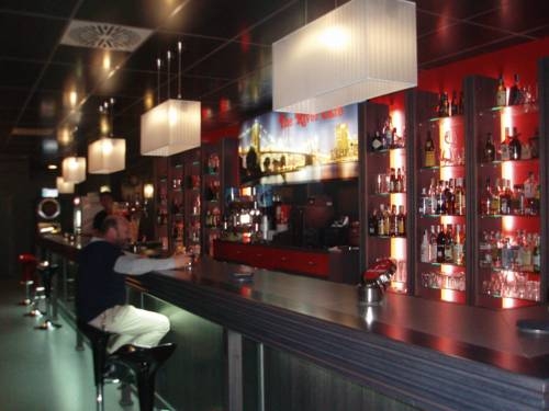 Imagen general del Hotel HOTEL GUADAIRA. Foto 2