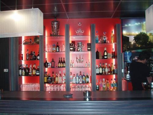 Imagen general del Hotel HOTEL GUADAIRA. Foto 13