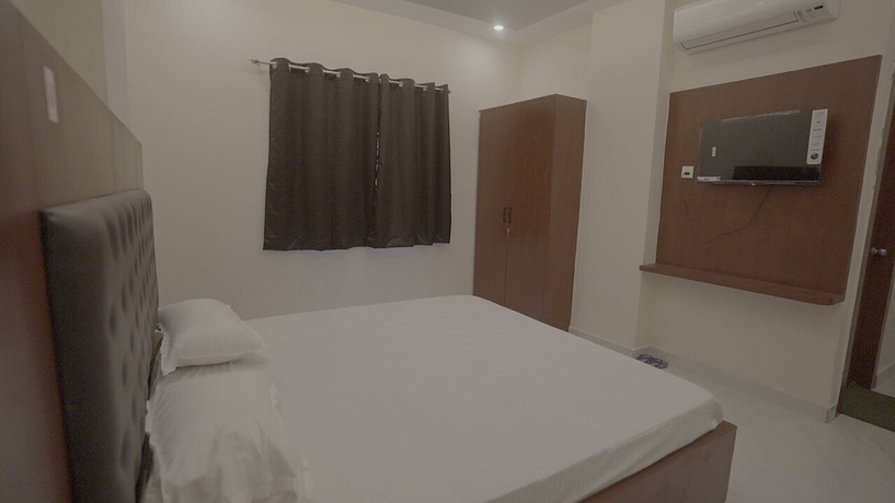 Imagen de la habitación del Hotel HOTEL GUPTA GARDEN. Foto 10