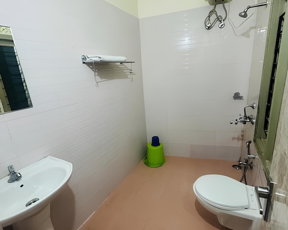 Imagen de la habitación del Hotel HOTEL GUWAHATI INN. Foto 2