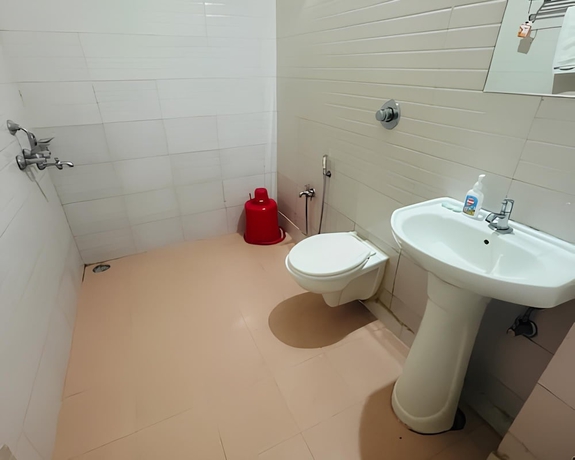 Imagen de la habitación del Hotel HOTEL GUWAHATI INN. Foto 16