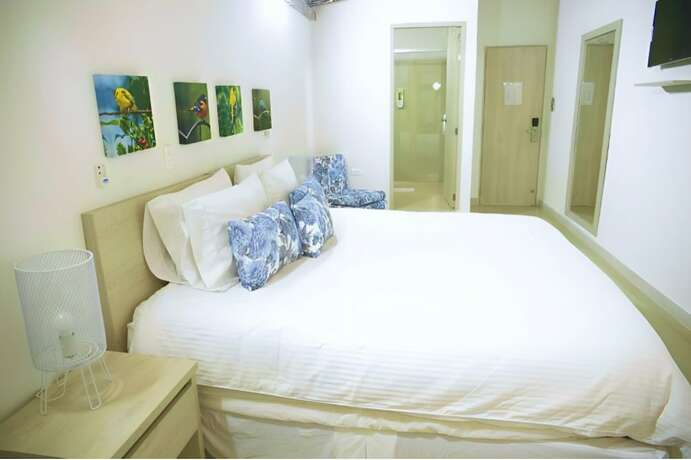 Imagen de la habitación del Hotel HOTEL HABANA REAL. Foto 17