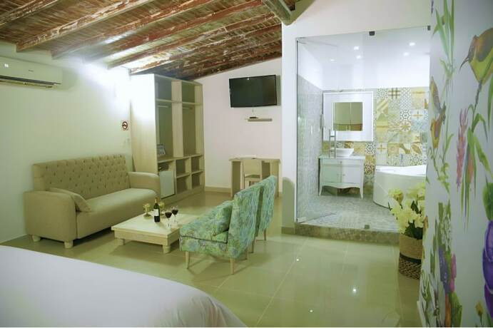 Imagen general del Hotel HOTEL HABANA REAL. Foto 9