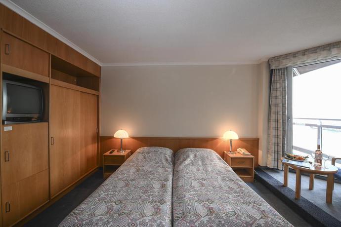 Imagen de la habitación del Hotel HOTEL HELIKON. Foto 4