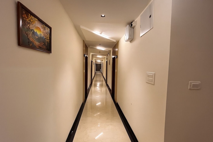 Imagen de los interiores del Hotel HOTEL HILL PARK. Foto 15