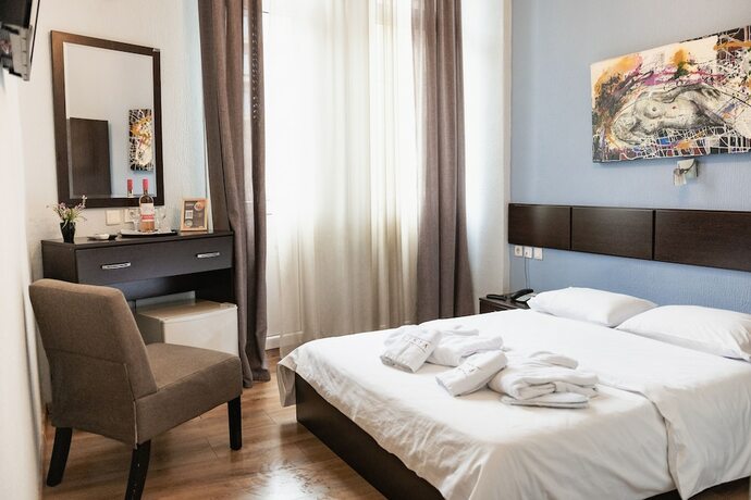 Imagen de la habitación del Hotel HOTEL ILISIA. Foto 17