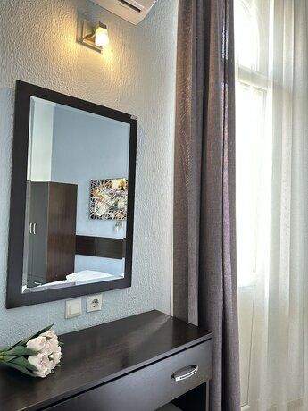 Imagen de la habitación del Hotel HOTEL ILISIA. Foto 18