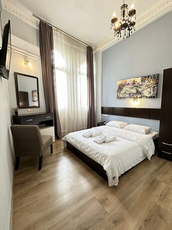 Imagen general del Hotel HOTEL ILISIA. Foto 8