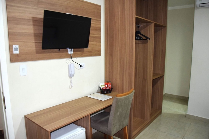Imagen de la habitación del Hotel HOTEL INTERNACIONAL GUARULHOS. Foto 11