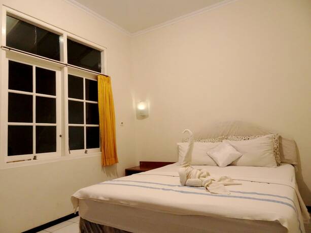 Imagen general del Hotel HOTEL IRAA. Foto 14