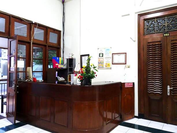 Imagen general del Hotel HOTEL IRAA. Foto 16