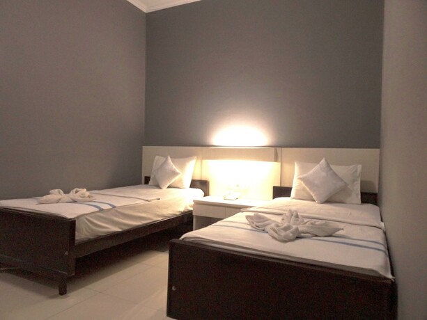 Imagen general del Hotel HOTEL IRAA. Foto 19