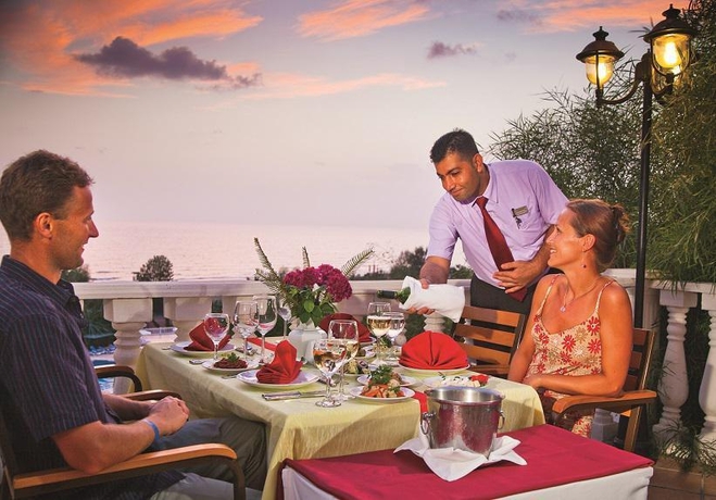 Imagen general del Hotel HOTEL IZ FLOWER SIDE BEACH. Foto 13