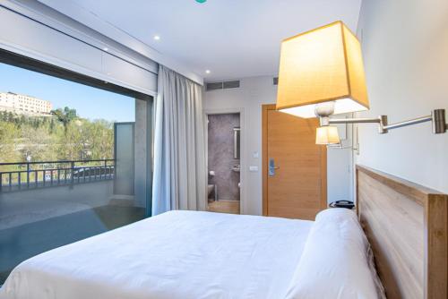 Imagen de la habitación del Hotel HOTEL JAUME D\'URGELL. Foto 17