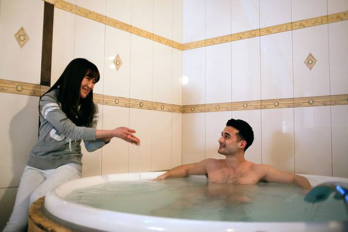 Imagen de la piscina del Hotel HOTEL KANADE Osaka Shinsaibashi. Foto 20