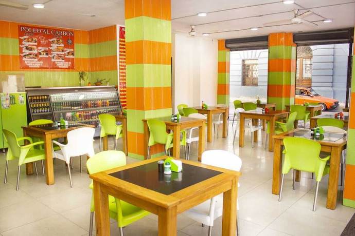 Imagen del bar/restaurante del Hotel HOTEL KARIBE&Ntilde;O 35. Foto 2