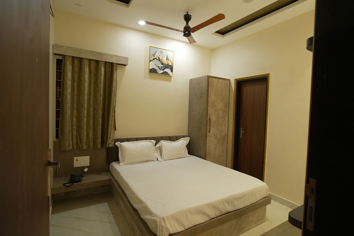 Imagen de la habitación del Hotel HOTEL KASTURI PALACE. Foto 12