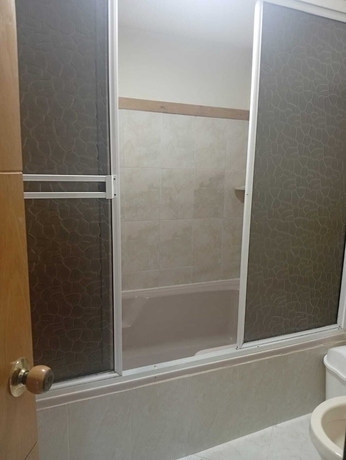 Imagen de la habitación del Hotel HOTEL LA PERLA DEL PEREIRA RIONEGRO. Foto 11