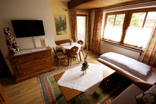 Imagen general del Hotel HOTEL LANDHAUS CARLA. Foto 10