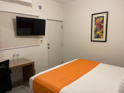 Imagen general del Hotel HOTEL LAS PALMAS. Foto 18
