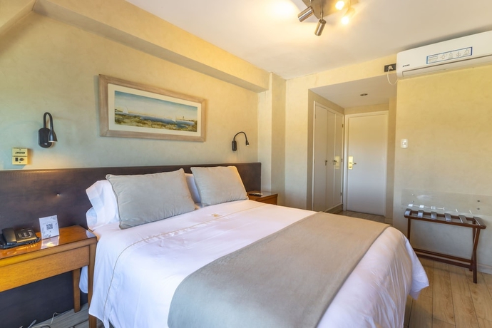 Imagen de la habitación del Hotel HOTEL LAS ROCAS. Foto 5
