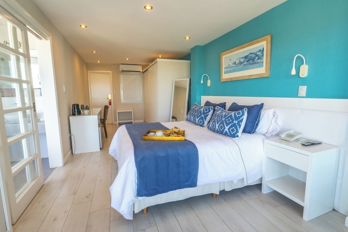 Imagen de la habitación del Hotel HOTEL LAS ROCAS. Foto 9
