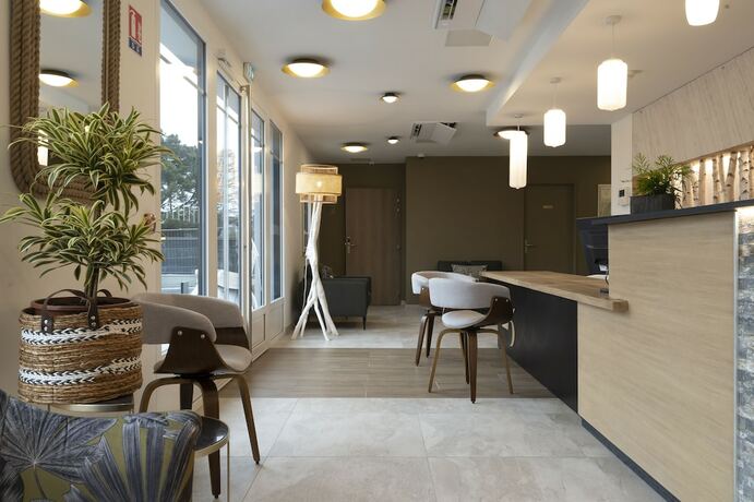 Imagen general del Hotel HOTEL LE 25. Foto 2