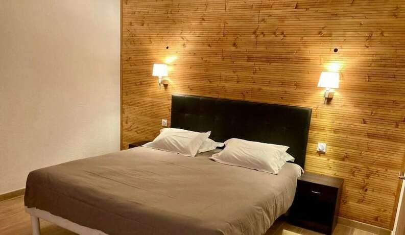 Imagen general del Hotel HOTEL LE CHARDON BLEU. Foto 12