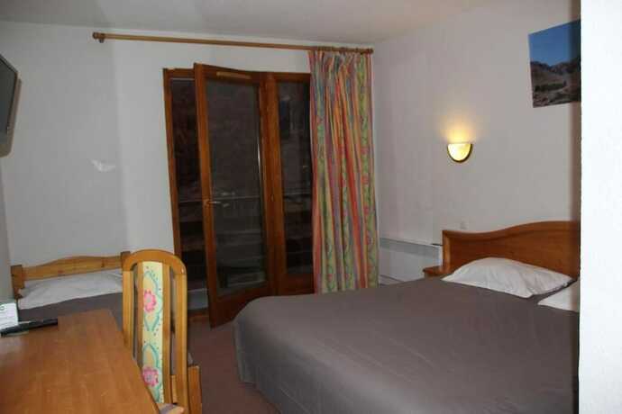 Imagen general del Hotel HOTEL LE CHARDON BLEU. Foto 14