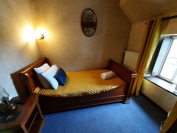 Imagen de la habitación del Hotel HOTEL LE MANOIR DE LA BARBACANE. Foto 4