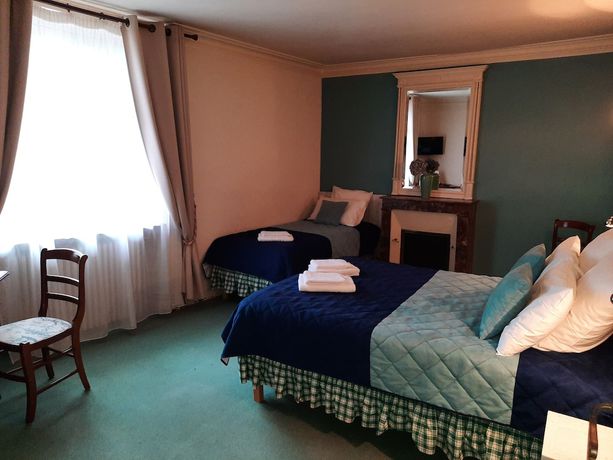 Imagen de la habitación del Hotel HOTEL LE MANOIR DE LA BARBACANE. Foto 16