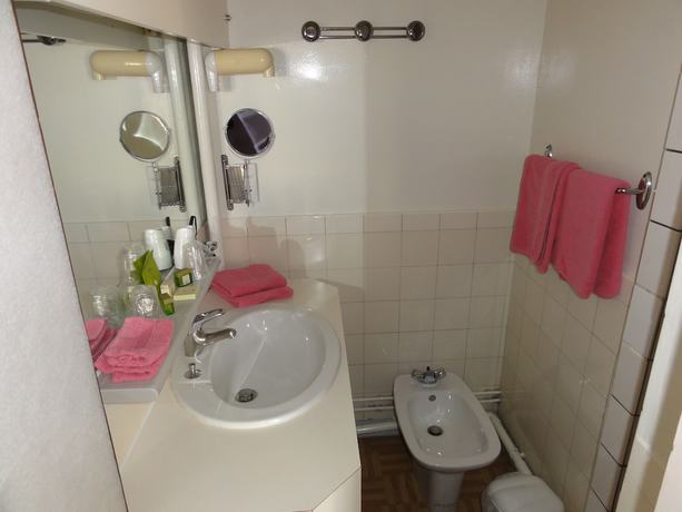 Imagen de la habitación del Hotel HOTEL LE PERIGORD. Foto 5