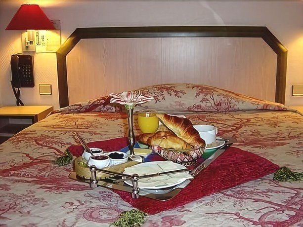 Imagen de la habitación del Hotel HOTEL LE PERIGORD. Foto 8