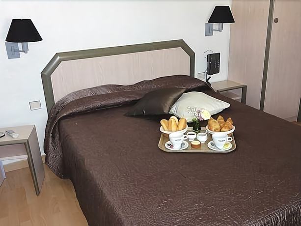 Imagen de la habitación del Hotel HOTEL LE PERIGORD. Foto 11